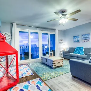  Holiday home Laketown Wharf 905 By Zia Vr